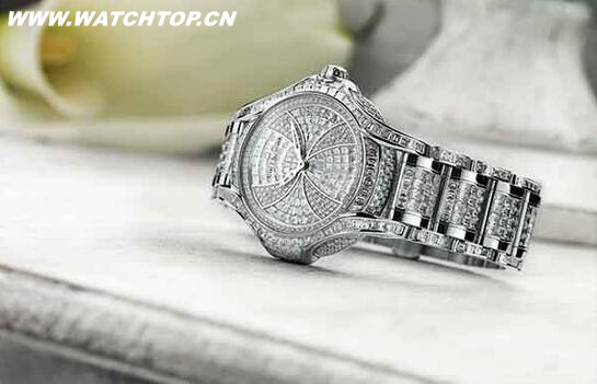 瑰麗圣誕—— 寶齊萊Diva Haute Joaillerie限量珠寶腕表 Diva Haute Joaillerie 圣誕 寶齊萊 珠寶 腕表 熱點(diǎn)動態(tài)  第2張