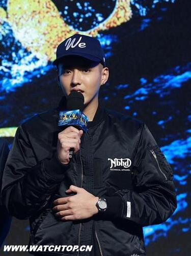 跨年演唱會的站臺明星有面兒不掉粉 必備高級腕表 跨年 明星 演唱會 腕表 熱點動態  第3張