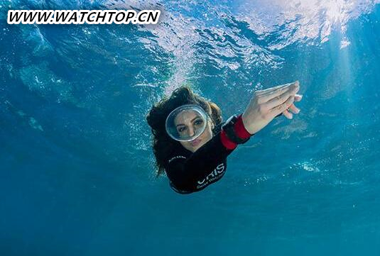 激享水中熱情 豪利時潛水腕表獻禮水上運動