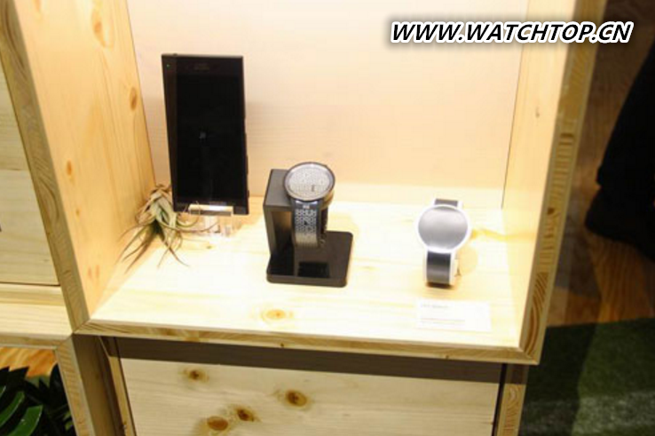 又該充值了？索尼IFA展出FES Watch U智能手表