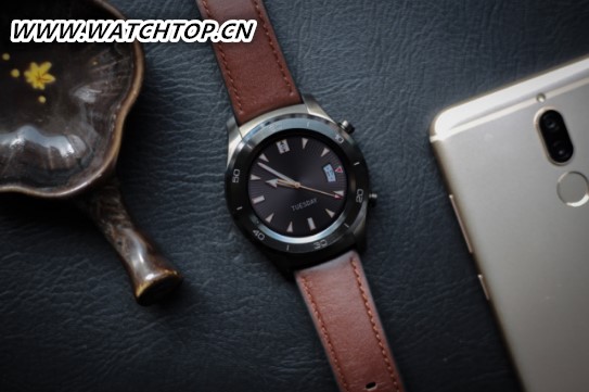 華為發布HUAWEI WATCH 2保時捷 智能手表市場迎新貌